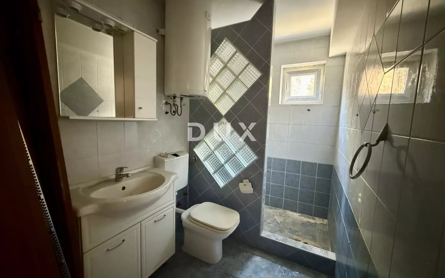 3-bedroom Apartment In Njivice, Croatia (66 M²)