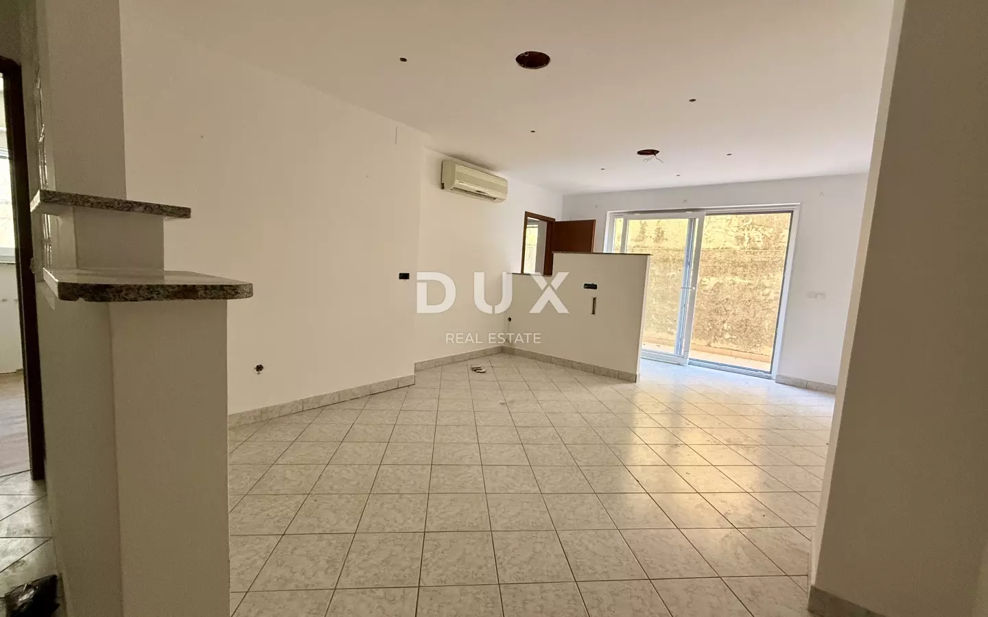 3-bedroom Apartment In Njivice, Croatia (66 M²)