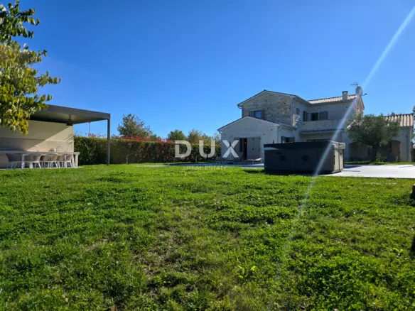 3-bedroom Detached House In Vižinada, Croatia (150 M²)