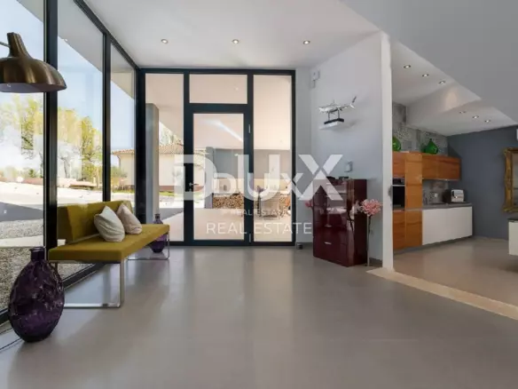 6-bedroom Villa In Višnjan, Croatia (454 M²)
