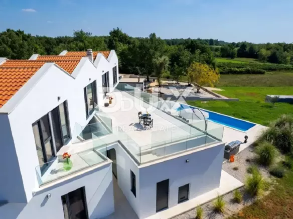 6-bedroom Villa In Višnjan, Croatia (454 M²)