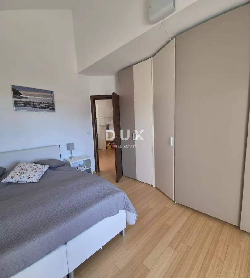 4-bedroom Apartment In Murter, Croatia (155 M²)