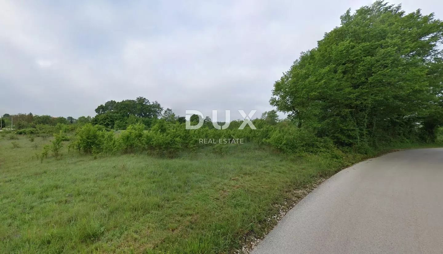 Land In Žminj, Croatia (1.410 M²)