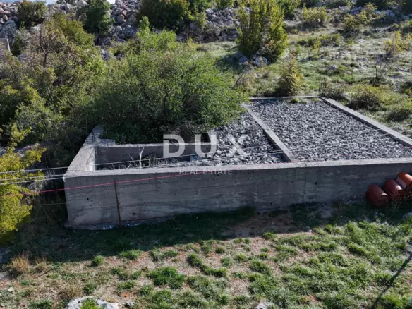 Land In Cesarica, Croatia (570 M²)