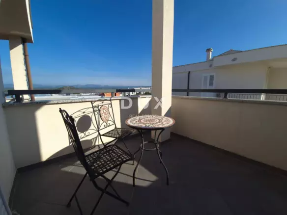 4-bedroom Apartment In Murter, Croatia (155 M²)