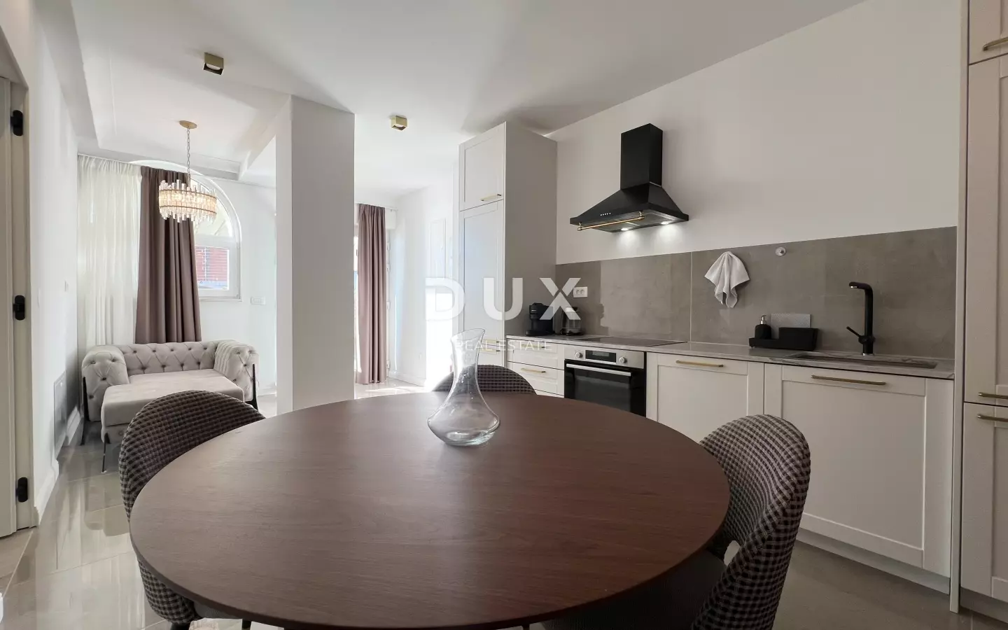 1-bedroom Apartment In Lovran, Croatia (120 M²)