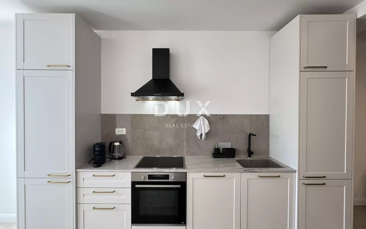 1-bedroom Apartment In Lovran, Croatia (120 M²)