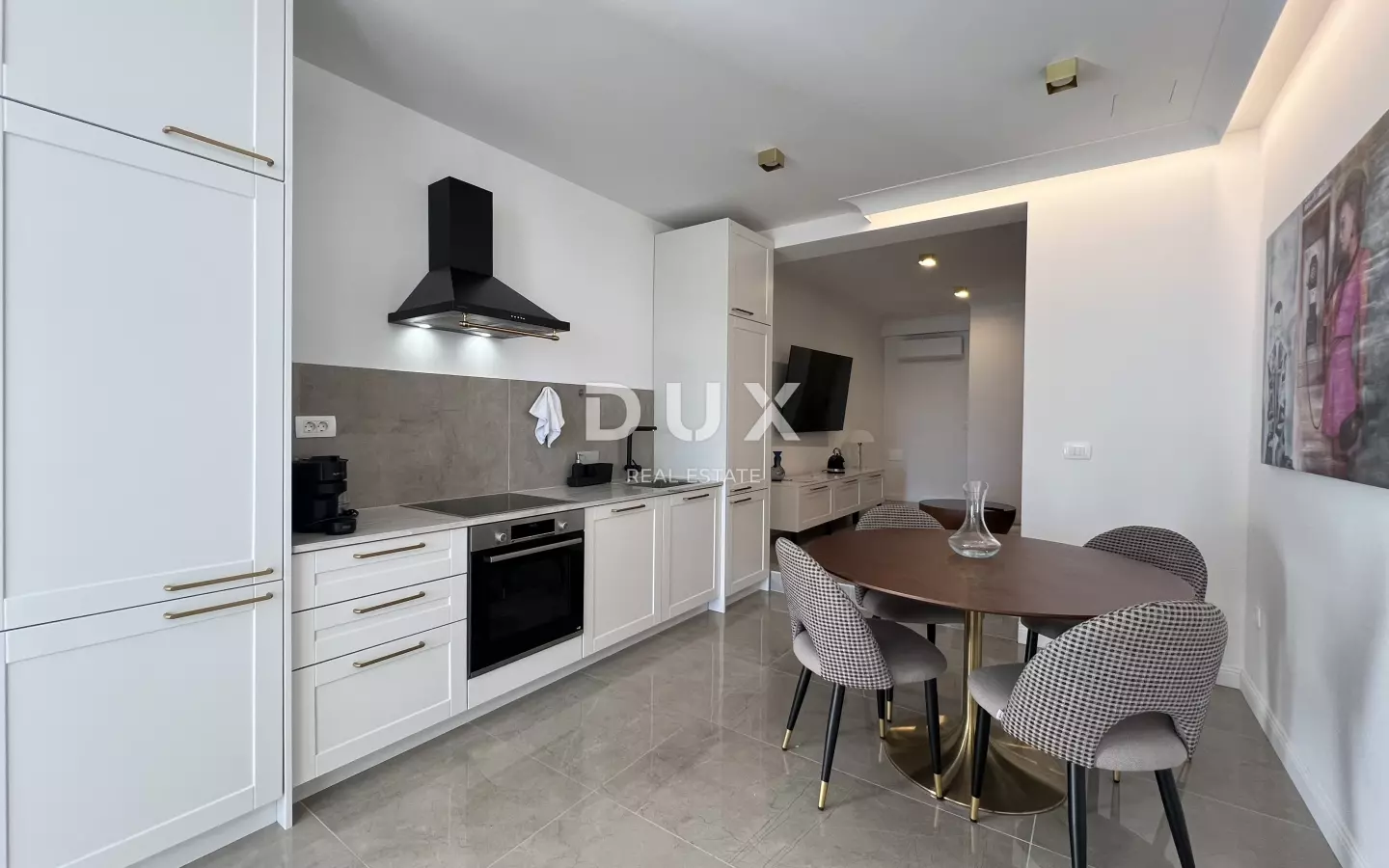 1-bedroom Apartment In Lovran, Croatia (120 M²)