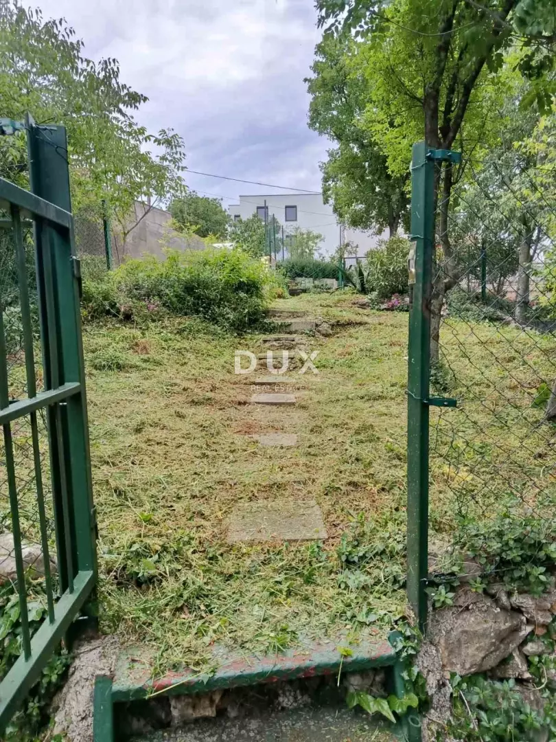 Land In Povile, Croatia (1.083 M²)