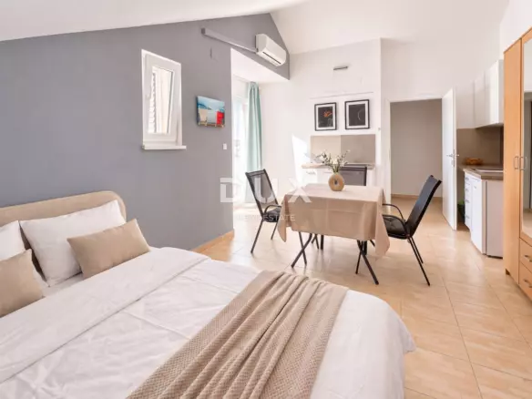 3-bedroom Apartment In Novalja, Croatia (95 M²)