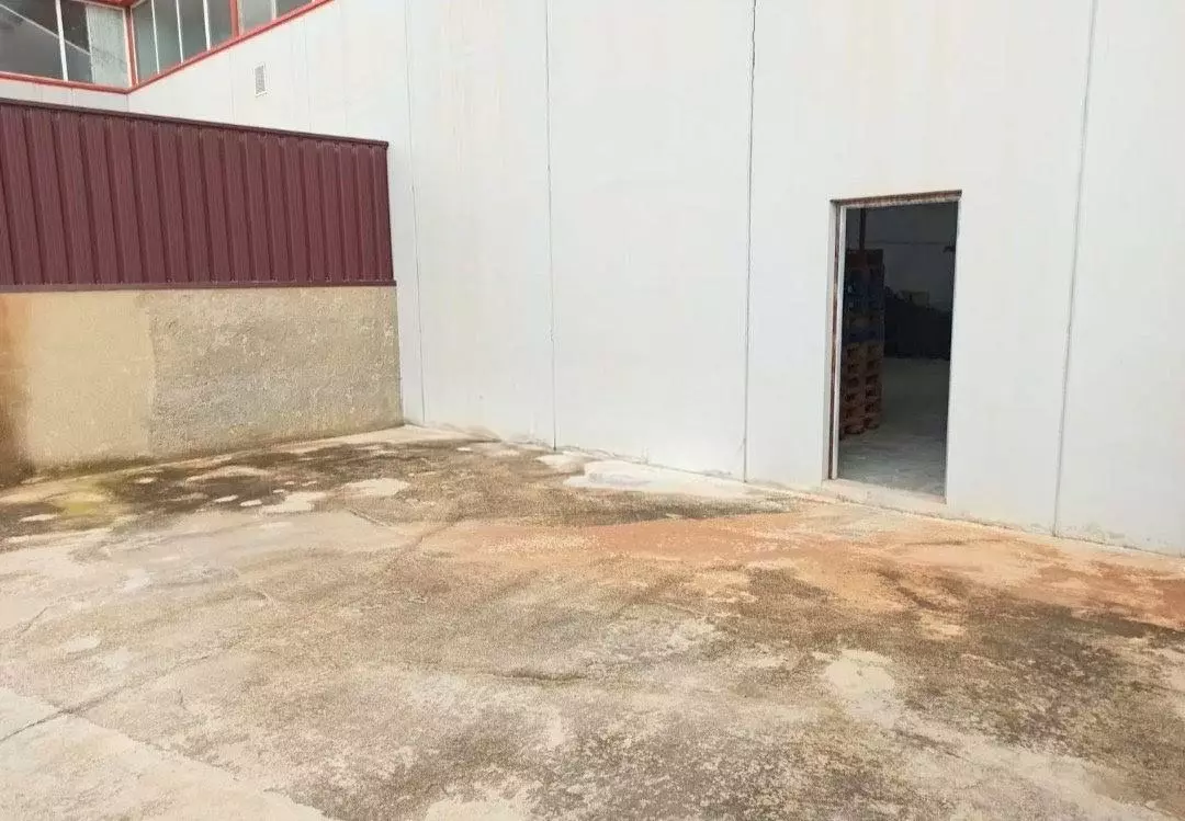 Industrial Unit In Finestrat, Spain (322 M²)
