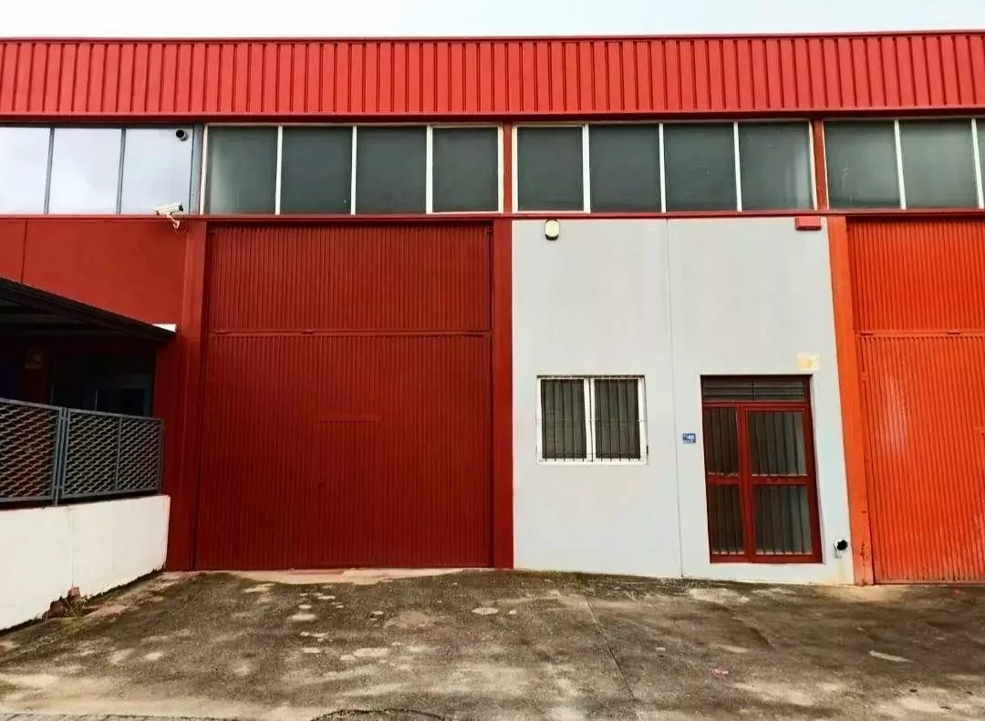Industrial Unit In Finestrat, Spain (322 M²)
