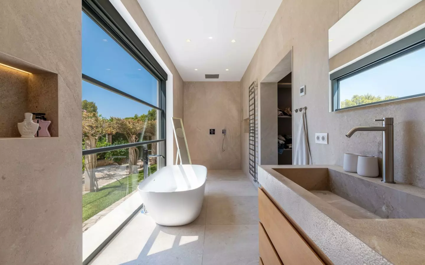 4-bedroom Villa In Calvià, Spain (526 M²)