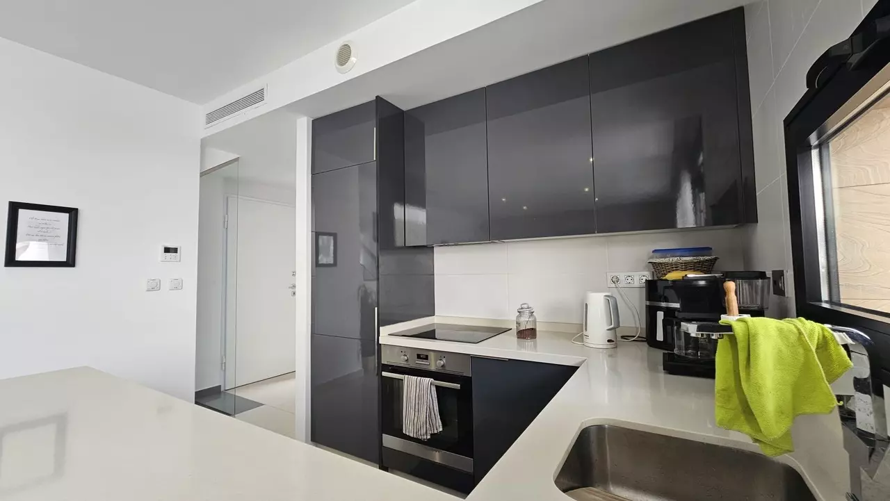 6-bedroom Villa In Villamartin, Spain (208 M²)