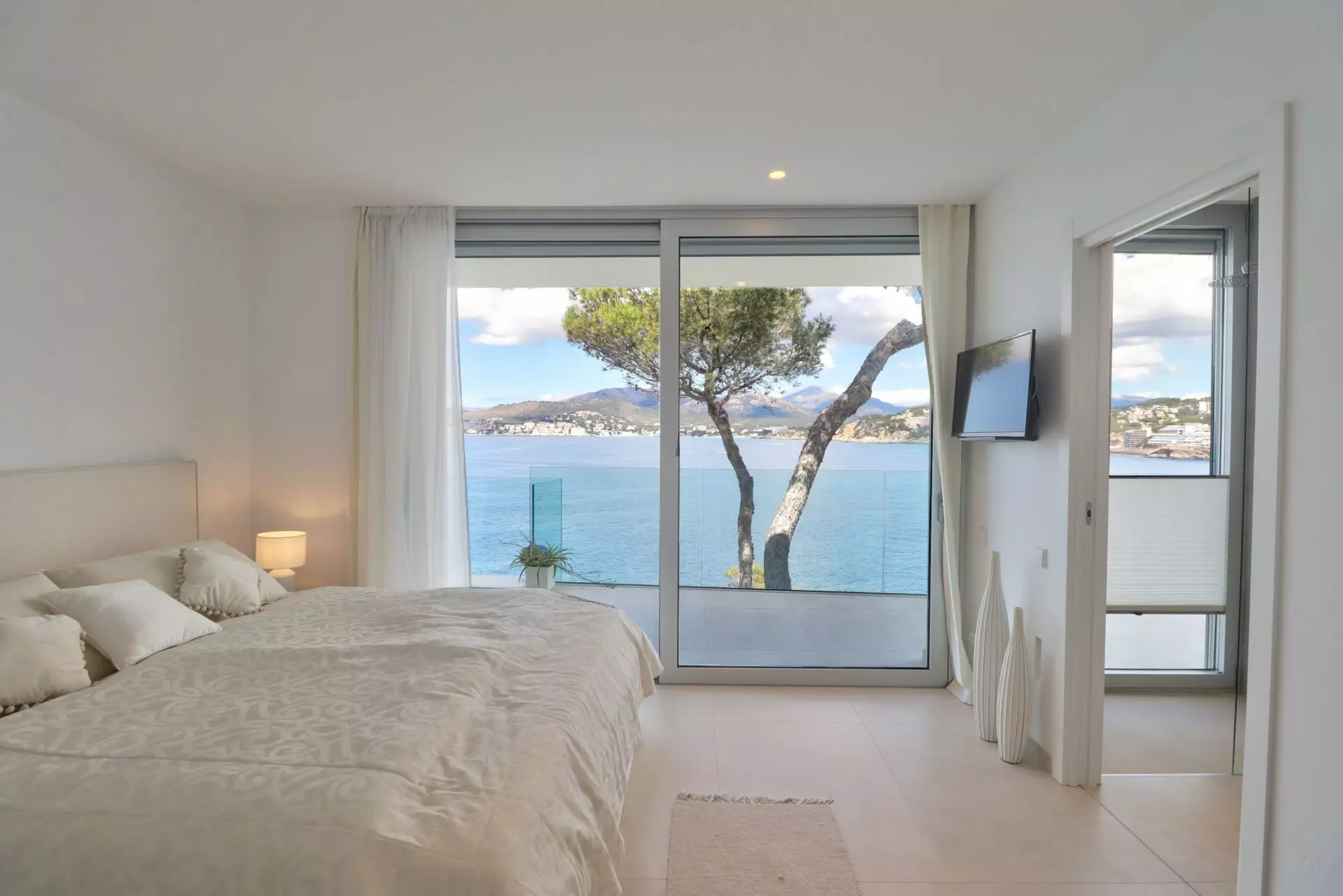 3-bedroom Villa In Calvià, Spain (330 M²)