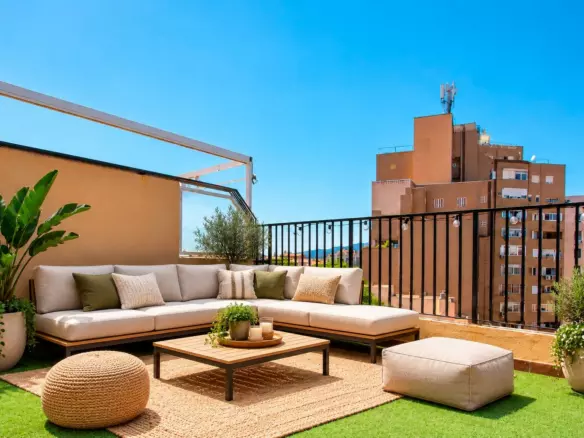 5-bedroom Penthouse In Palma De Mallorca, Spain (145 M²)
