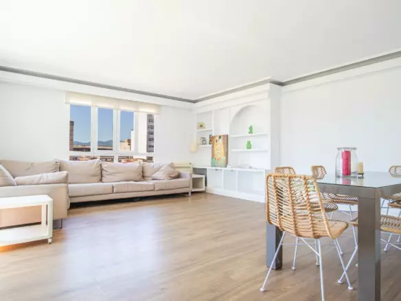 5-bedroom Penthouse In Palma De Mallorca, Spain (145 M²)