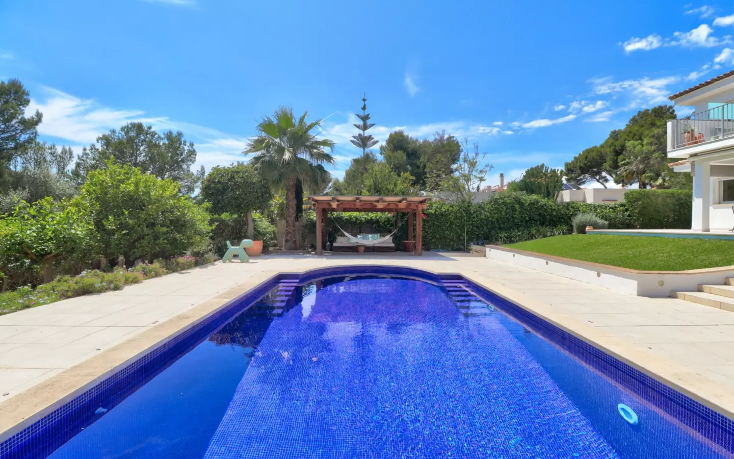 5-bedroom Villa In Calvià, Spain (398 M²)