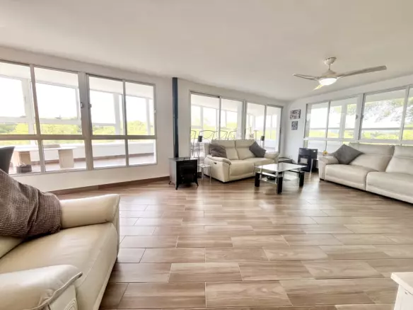 3-bedroom Villa In Orihuela, Spain (217 M²)