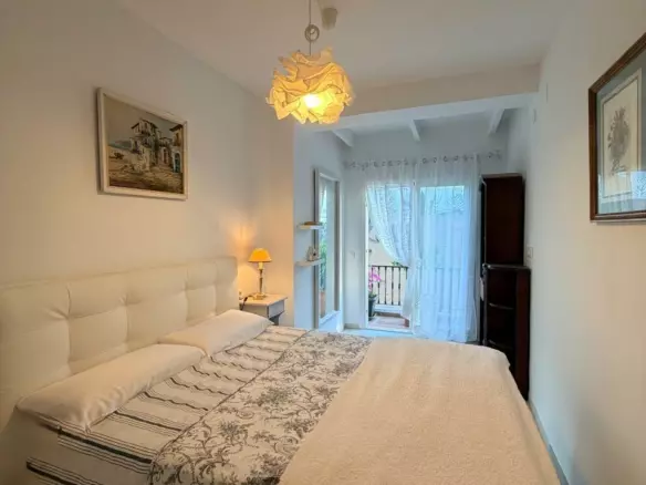 3-bedroom Semi In Altea, Spain (189 M²)