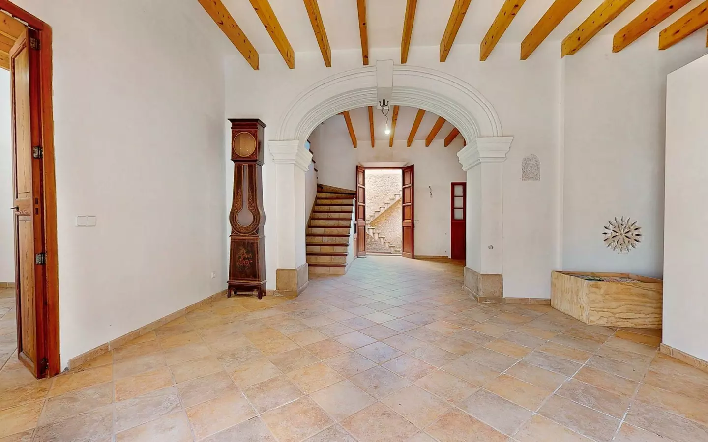 7-bedroom House In Sineu, Spain (441 M²)