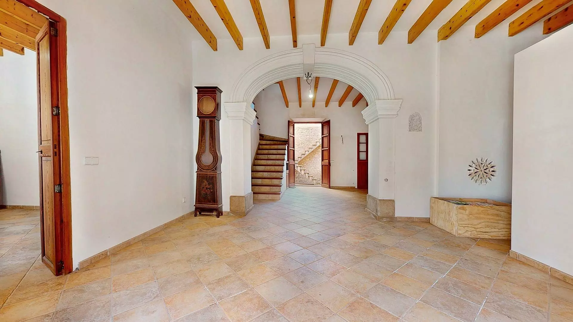 7-bedroom House In Sineu, Spain (441 M²)