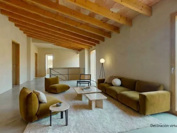 7-bedroom House In Sineu, Spain (441 M²)