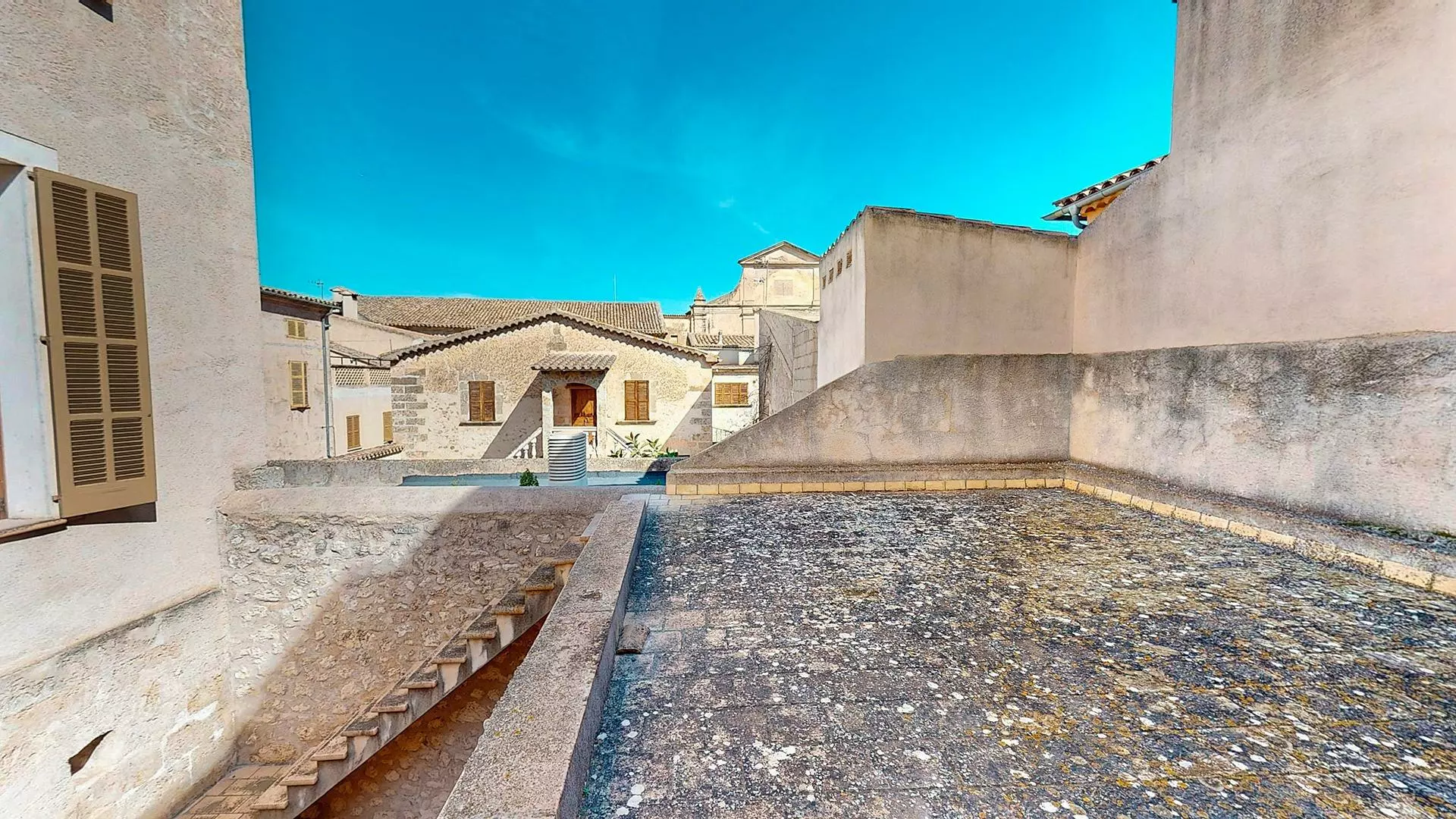 7-bedroom House In Sineu, Spain (441 M²)
