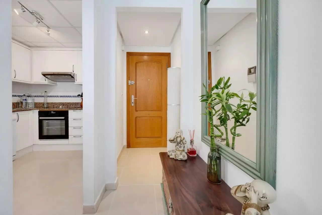 3-bedroom Penthouse In Torrevieja, Spain (90 M²)