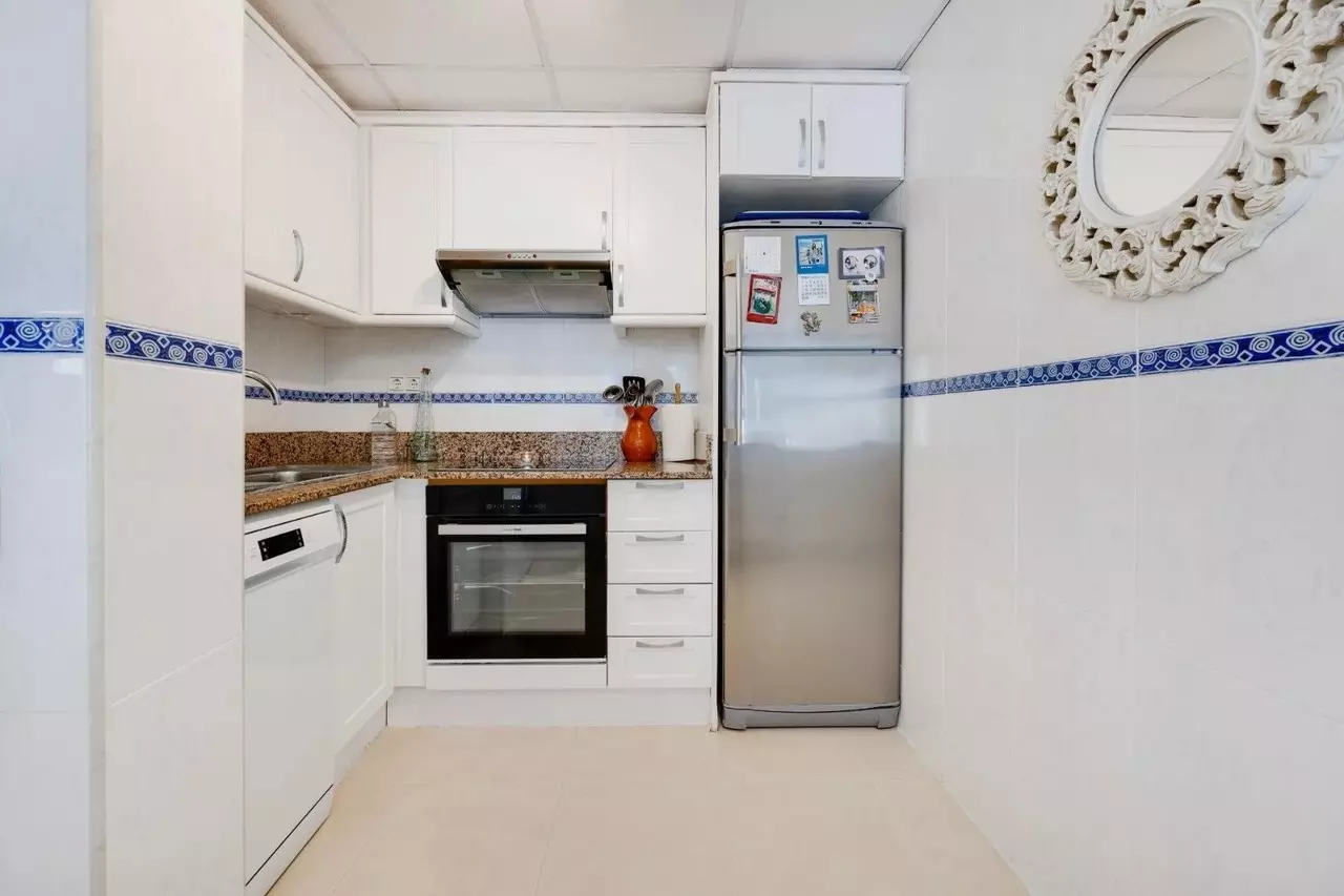 3-bedroom Penthouse In Torrevieja, Spain (90 M²)
