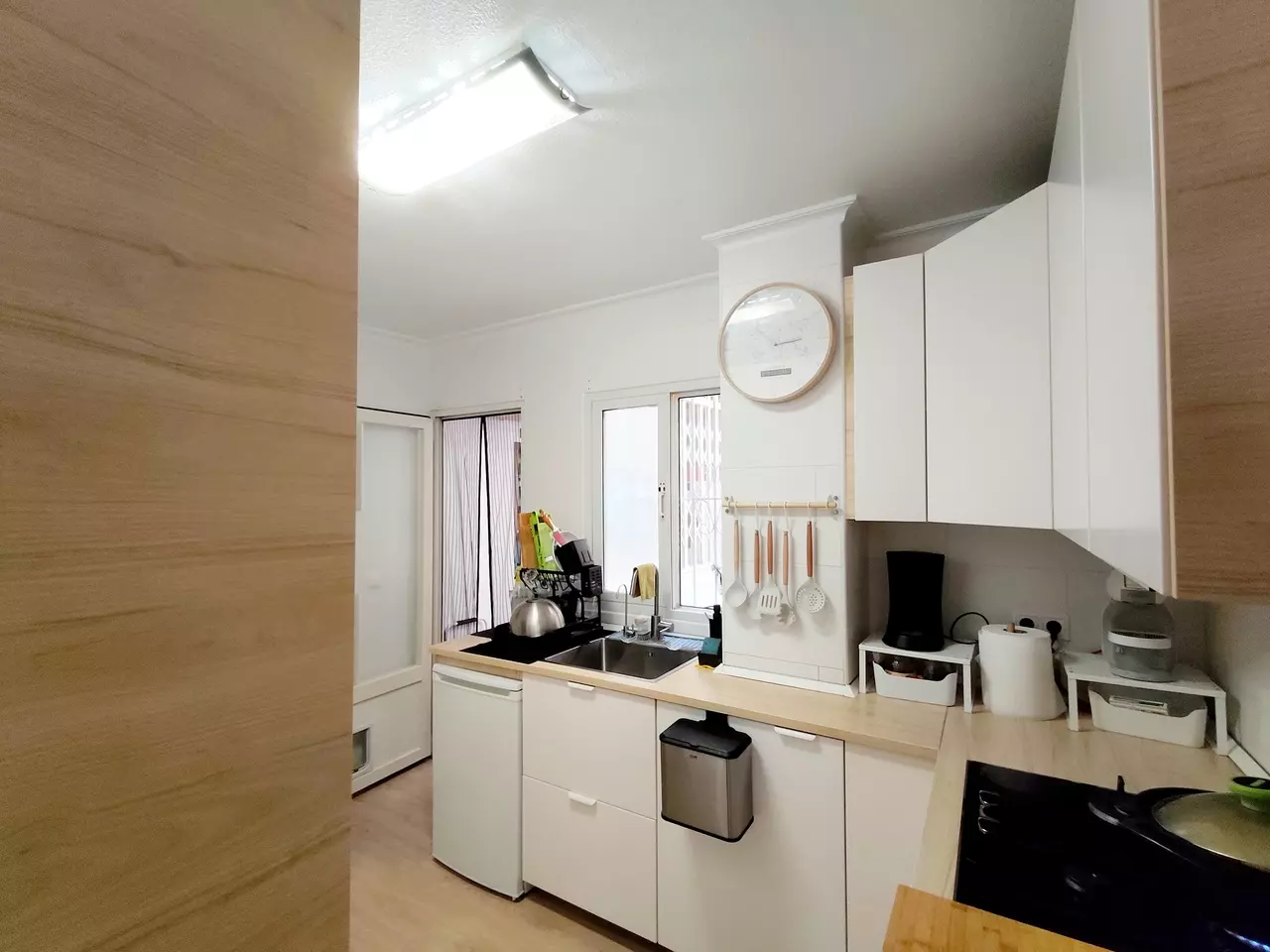 3bed_2bath_apartment_Torrevieja_Center_10_xlarge-51ab4d 3-bedroom Apartment In Torrevieja, Spain (97 M²)