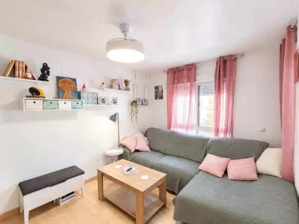 3-bedroom Apartment In Torrevieja, Spain (97 M²)