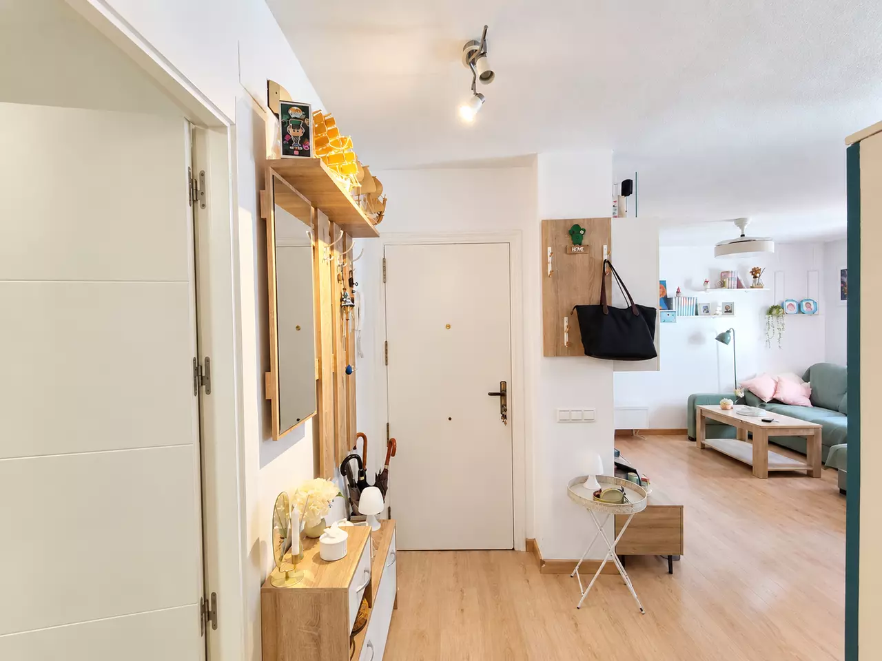 3bed_2bath_apartment_Torrevieja_Center_26_xlarge-b705c9 3-bedroom Apartment In Torrevieja, Spain (97 M²)