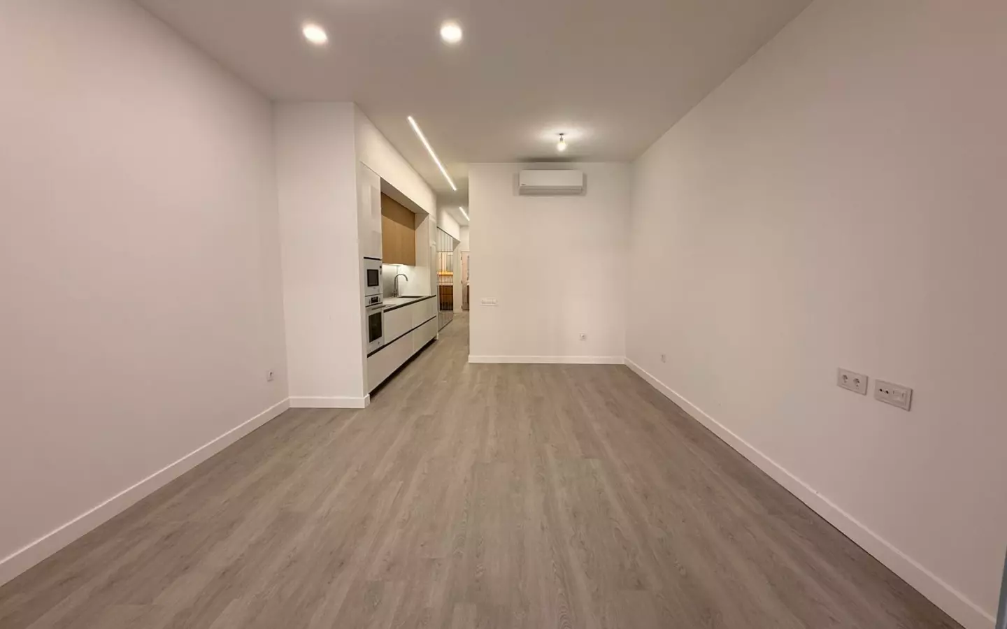 2-bedroom Apartment In Torrevieja, Spain (82 M²)