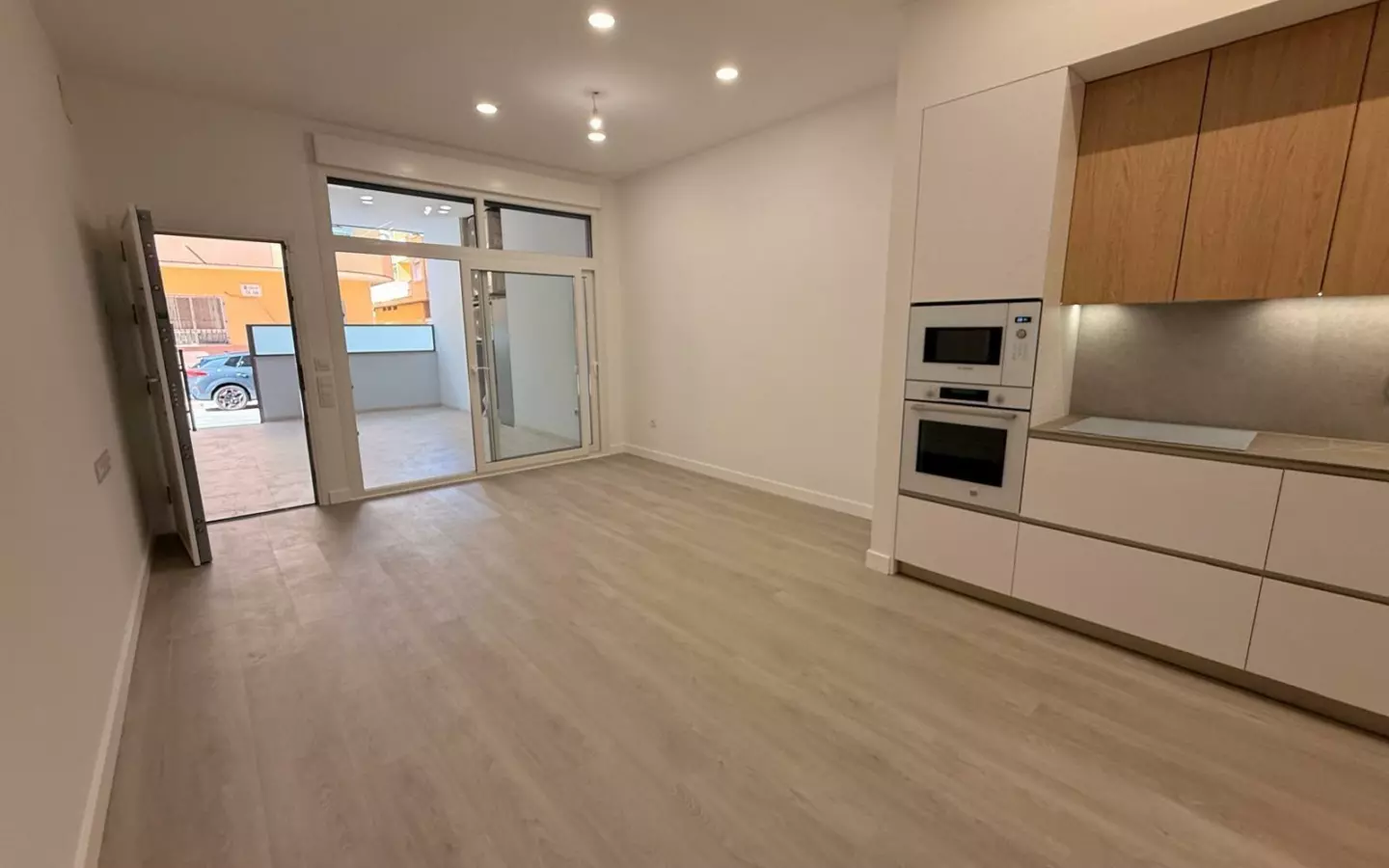 2-bedroom Apartment In Torrevieja, Spain (82 M²)