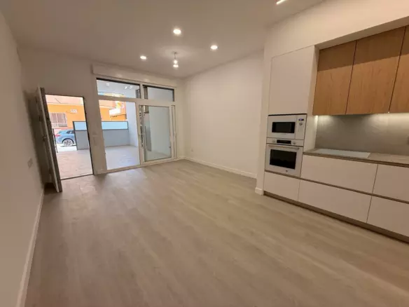 2-bedroom Apartment In Torrevieja, Spain (82 M²)