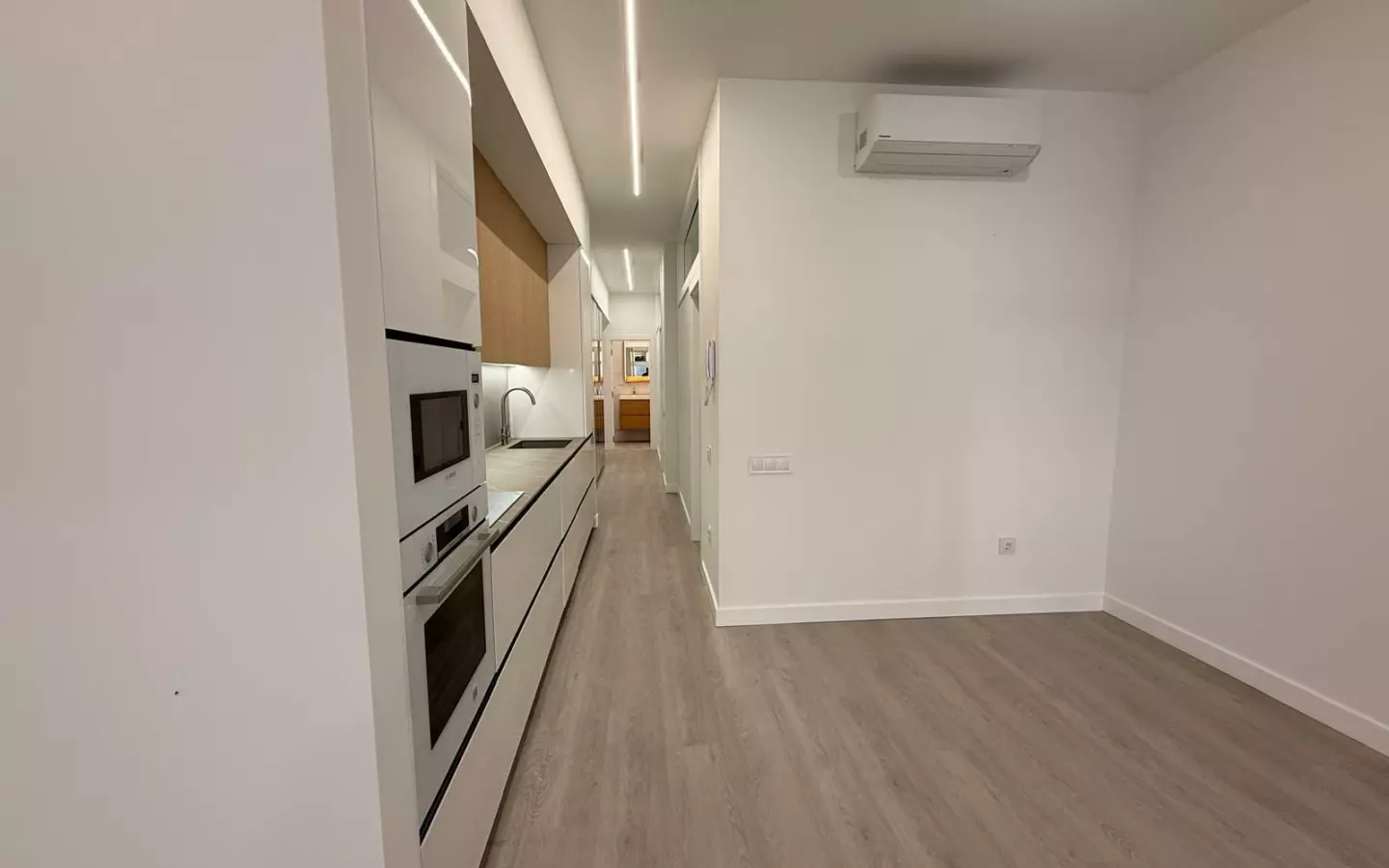 2-bedroom Apartment In Torrevieja, Spain (82 M²)