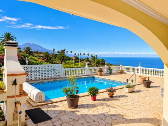 4-bedroom Villa In Tacoronte, Spain (791 M²)