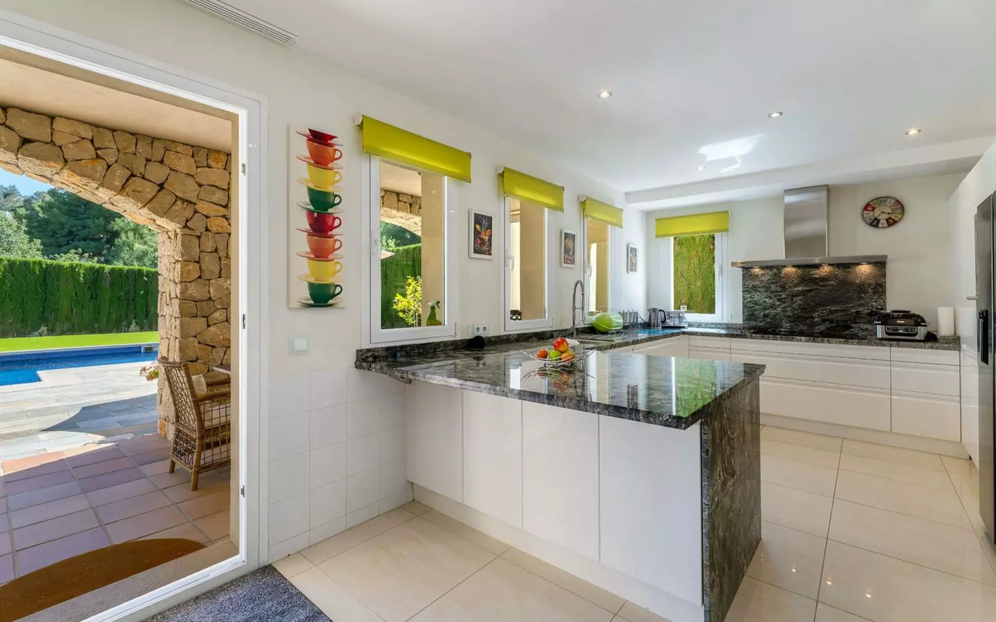 4-bedroom Villa In Calvià, Spain (368 M²)