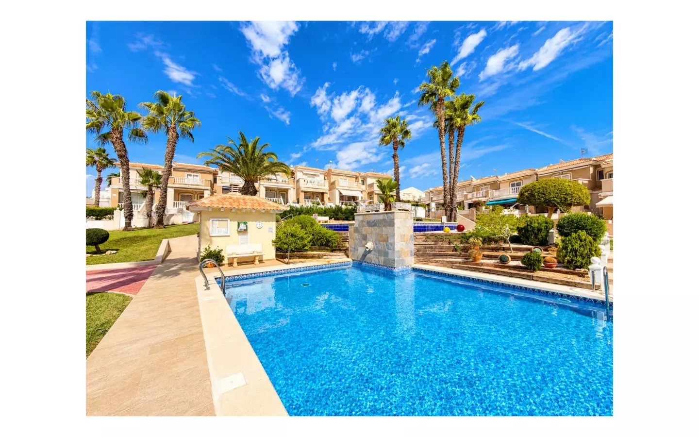 2-bedroom Townhouse In Ciudad Quesada, Spain (80 M²)
