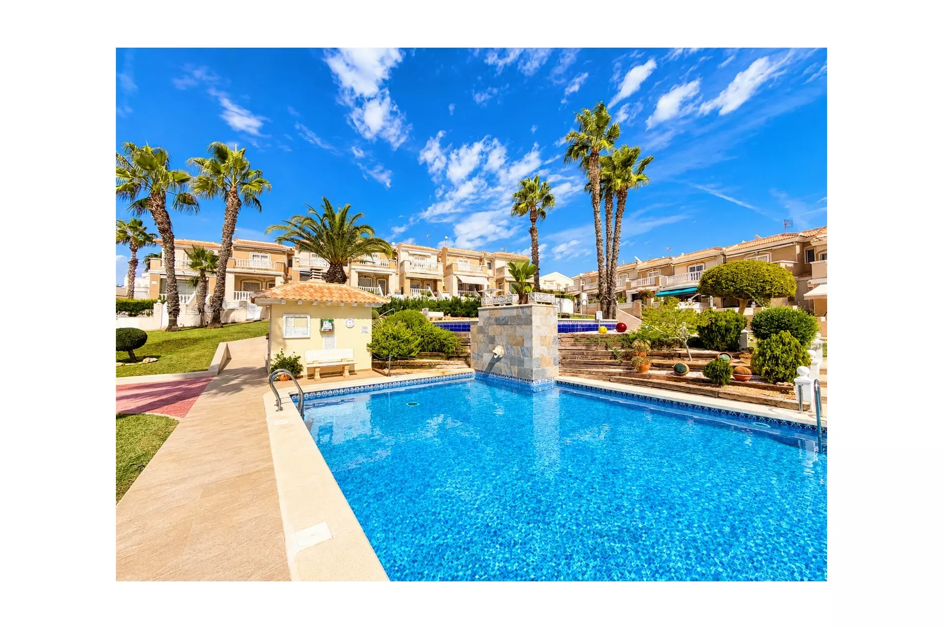 2-bedroom Townhouse In Ciudad Quesada, Spain (80 M²)