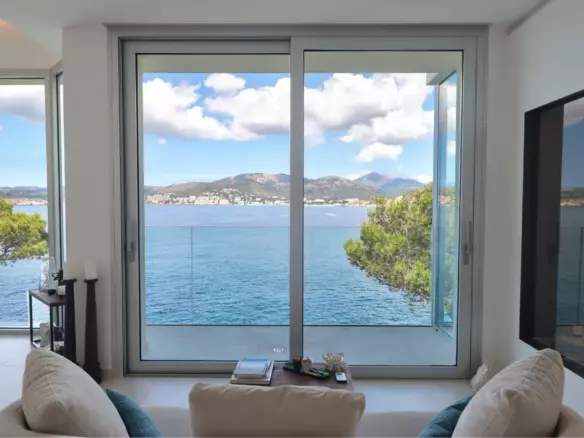3-bedroom Villa In Calvià, Spain (330 M²)