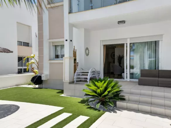 2-bedroom Apartment In Rojales, Spain (82 M²)