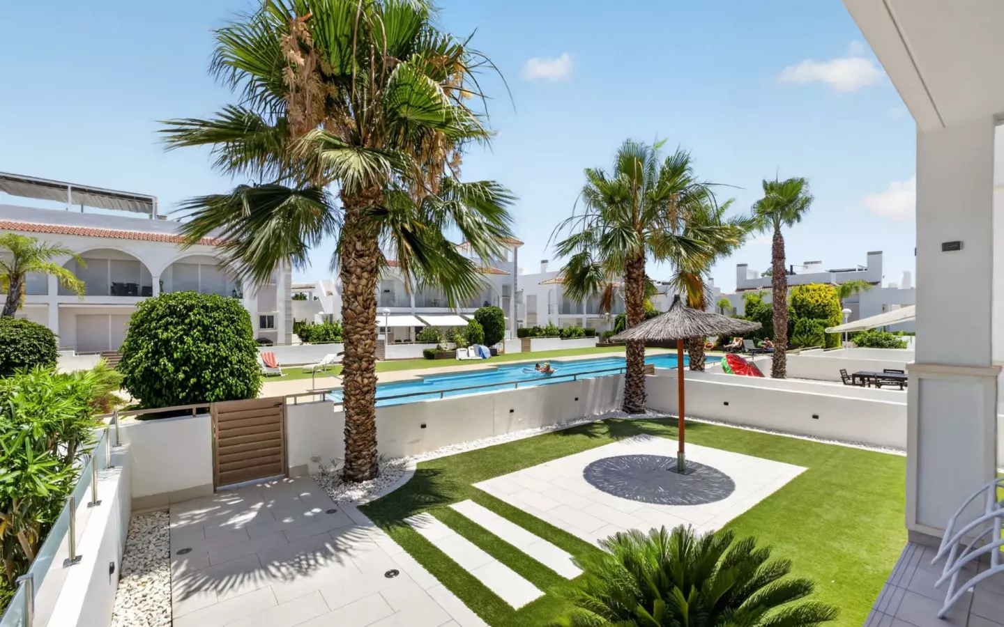 2-bedroom Apartment In Rojales, Spain (82 M²)