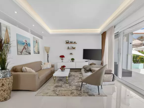 2-bedroom Apartment In Rojales, Spain (82 M²)