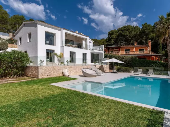 5-bedroom Villa In Calvià, Spain (364 M²)