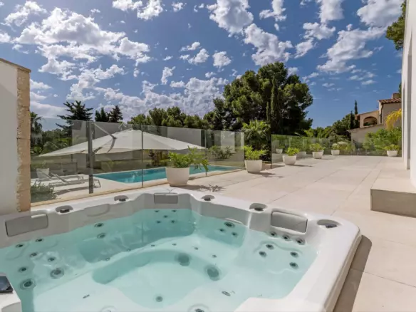 5-bedroom Villa In Calvià, Spain (364 M²)