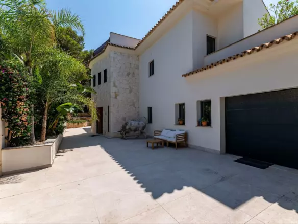 4-bedroom Villa In Calvià, Spain (526 M²)
