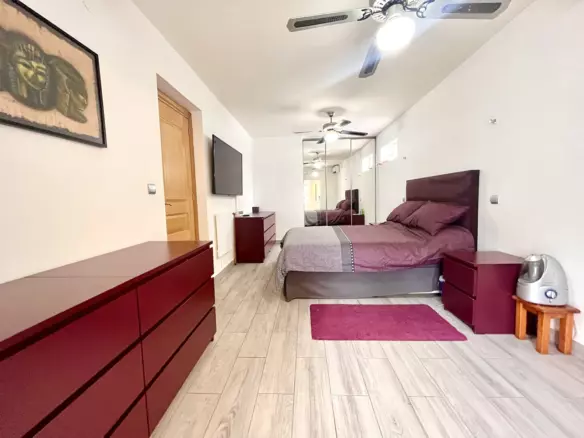 3-bedroom Villa In Orihuela, Spain (217 M²)