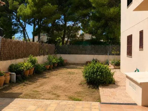 3-bedroom Apartment In Capdepera, Spain (97 M²)